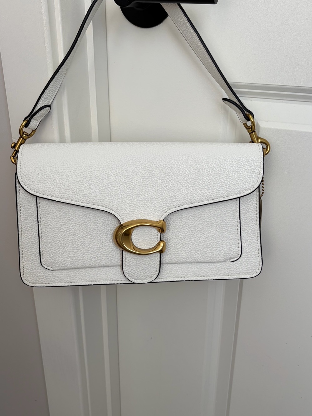Coach White Leather Shoulder Bag with Gold Hardware